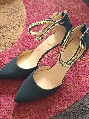 MOOTSIES TOOTSIES ANJEL WOMENS BLACK PUMPS SIZE 10  Like New